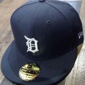 NEW ERA DETROIT TIGERS MENS GREY 59FIFTY FITTED HAT‎ 7 5/8